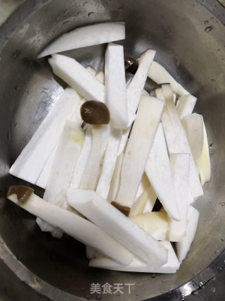 孜然杏鲍菇的做法步骤：2