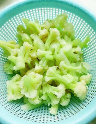 炒花椰菜的做法步骤：3