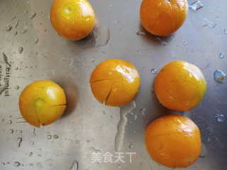 金桔炖梨的做法步骤：2