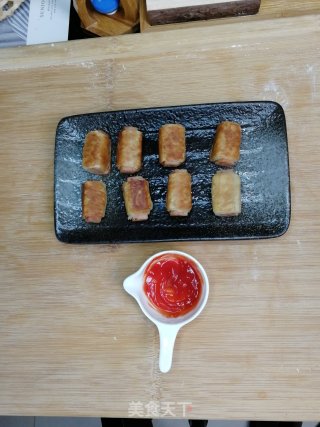 午餐肉酥皮卷制作教程,一个手抓饼就可以做，不用和面，酥得掉渣的美味的做法步骤：5