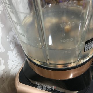 黑豆花生豆浆的做法步骤：4