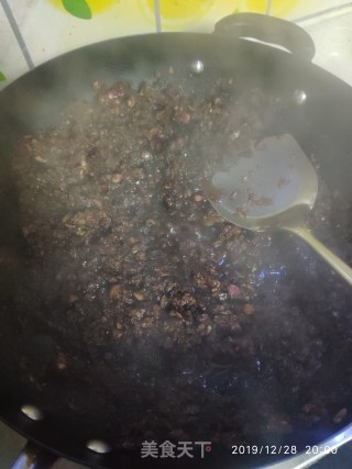 玫瑰桂圆姜枣膏的做法步骤：4