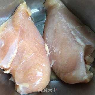 黄金鸡块的做法步骤：1