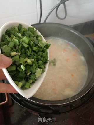 猪头肉韭菜二米粥的做法步骤：7