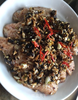 蒜蓉豆豉蒸鸡翅的做法步骤：11