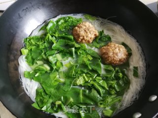 肉丸青菜面的做法步骤：4