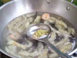 虾仁鱼鳔羹的做法步骤：9
