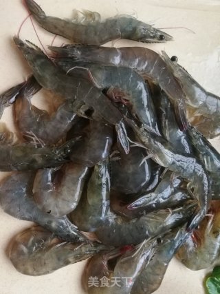麻辣虾锅的做法步骤：2