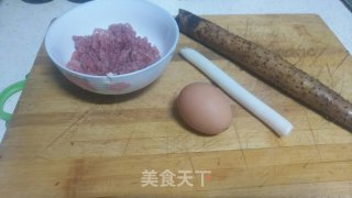 山药蒸肉饼鸡蛋的做法步骤：1