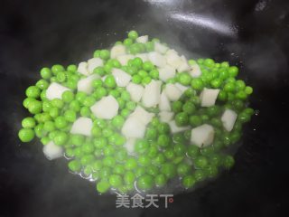 青豆炒马蹄的做法步骤：6