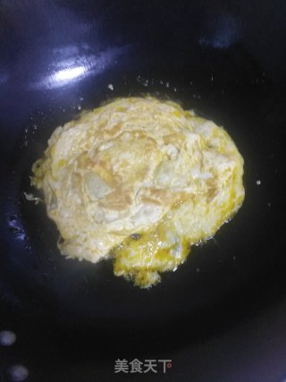 洋葱炒鸡蛋的做法步骤：3
