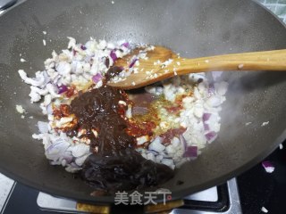 香辣肉丁酱的做法步骤：8