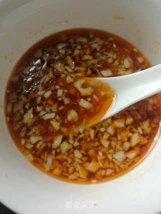 凉拌饺子皮的做法步骤：3