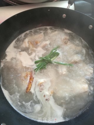 山药鱼排汤的做法步骤：6