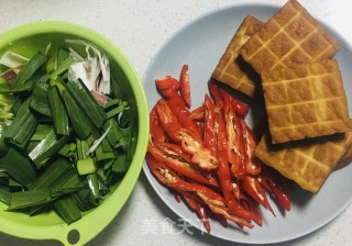 辣炒香干的做法步骤：1