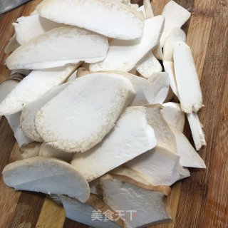 蛋饺烧杏鲍菇的做法步骤：2