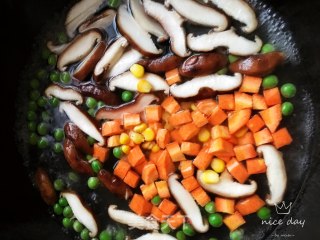杂蔬烩豆腐泡的做法步骤：4