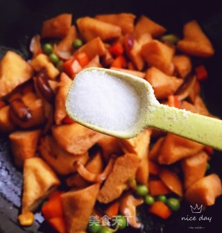 杂蔬烩豆腐泡的做法步骤：11