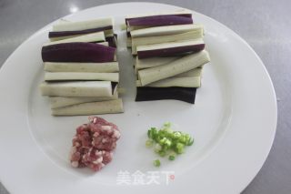 酱爆茄子的做法步骤：2