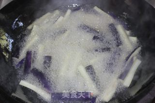 酱爆茄子的做法步骤：3