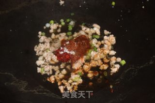 酱爆茄子的做法步骤：5