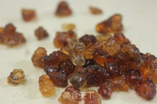 桃胶木耳羹的做法步骤：2