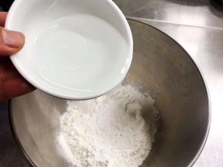 10分钟做纯糯米麻糍（内附汤圆做法）的做法步骤：2