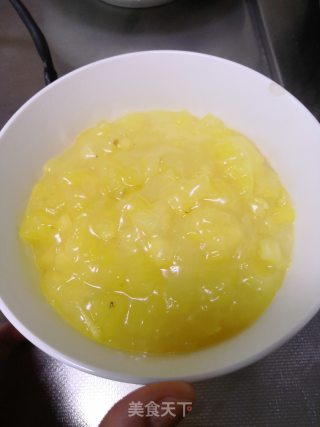 酥皮菠萝派的做法步骤：1
