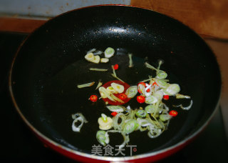 黑豆芽炒肉的做法步骤：3