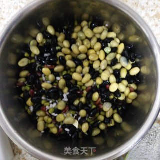 混色米糊的做法步骤：1