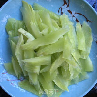 蚝油笋片的做法步骤：3