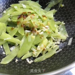 蚝油笋片的做法步骤：7