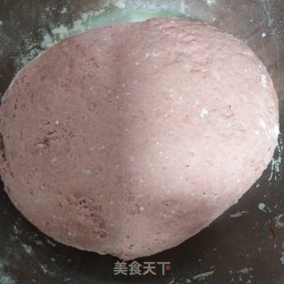 红玫瑰花卷的做法步骤：4