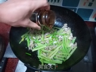 #清肠食谱#香芹炒鸭肠的做法步骤：14
