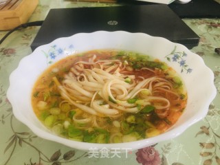 花样面食—牛肉汤面的做法步骤：6