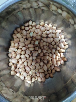 满口香花生的做法步骤：1