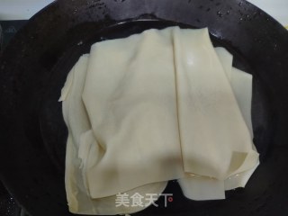 京酱肉丝的做法步骤：1