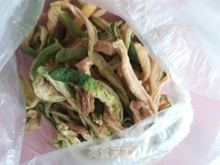 拌青萝卜干的做法步骤：2