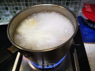 大盘鸡的做法步骤：2