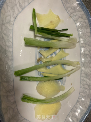清蒸鳜鱼的做法步骤：3