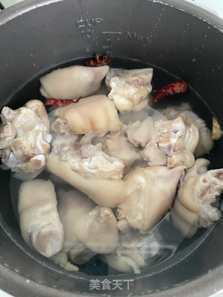猪蹄两吃的做法步骤：3