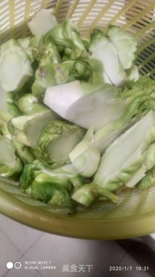 鸭肉炒儿菜的做法步骤：2