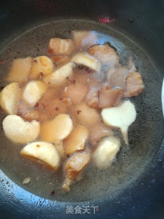 慈菇烧肉的做法步骤：7