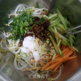 凉拌豆芽菜的做法步骤：4