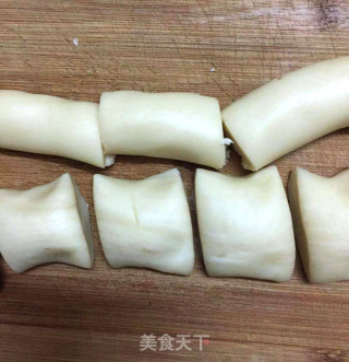 没有老婆的老婆饼，不用烤箱，也能酥得掉渣的做法步骤：5