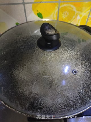 白菜豆腐炖丸子的做法步骤：3
