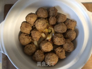 砂锅豆腐丸子的做法步骤：12