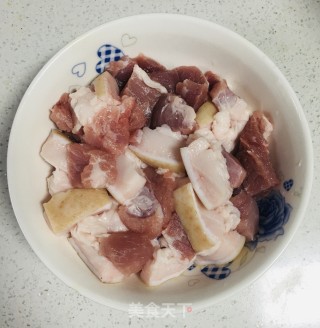 家常粉蒸肉的做法步骤：1