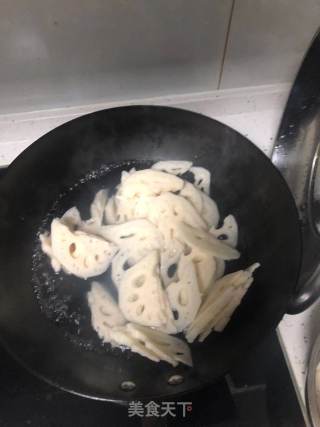 姜末凉拌藕片的做法步骤：2