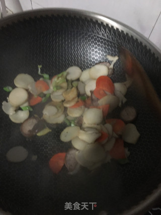 腊肠炒杏鲍菇的做法步骤：6